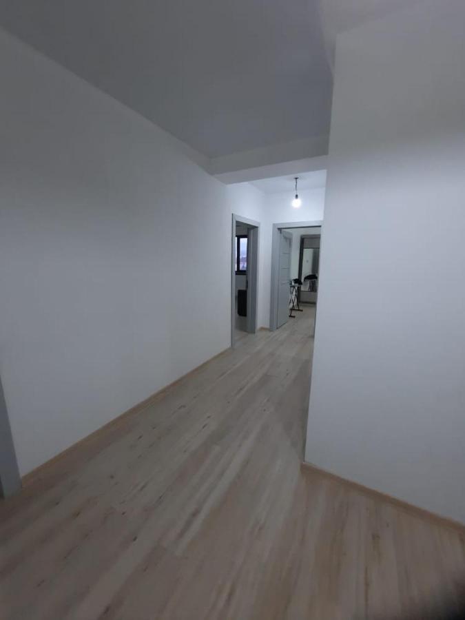 Diplomat - 2 Apartment Bișkek Exterior foto